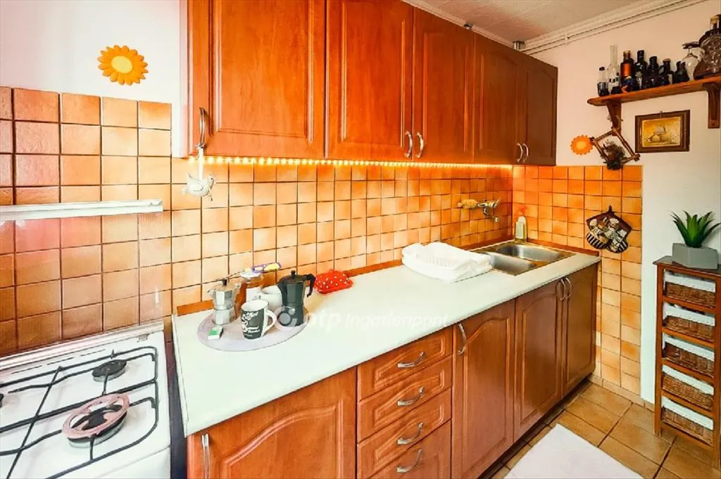 Cuisine - Three-Storey House with Large Plot in Sóskút
