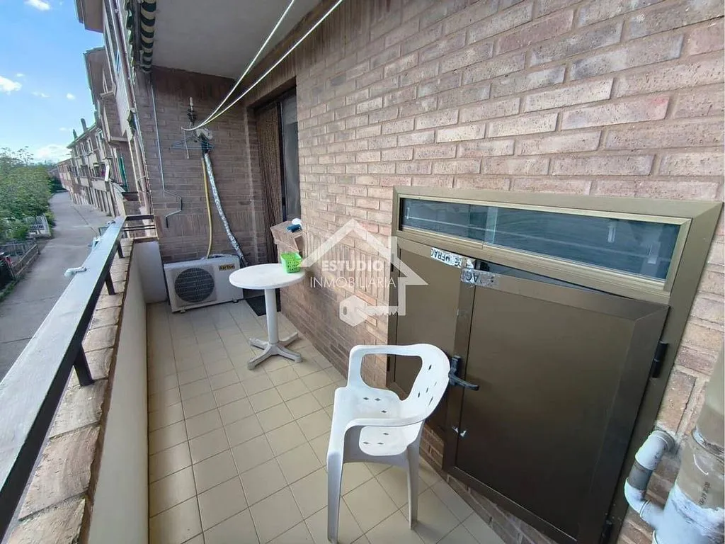 Balcon - House with Terrace and Garage in Mendavia