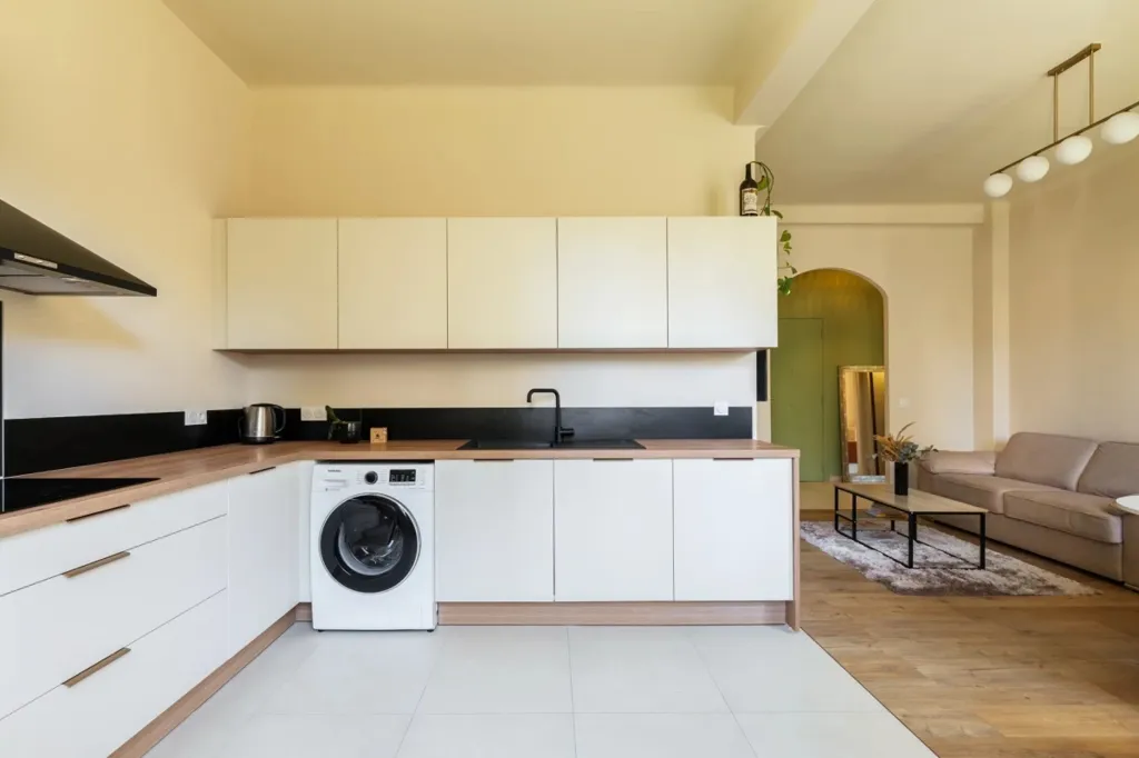 Cucina - Modernised 3-Bed Apartment in Nice Nord