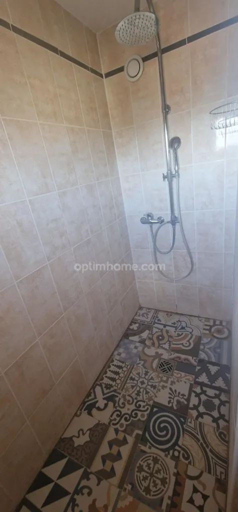 Bathrooms - Charming Triplex with Garden View in Residence L'Étoile