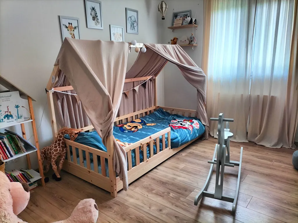 4-toaline maja asukohas Pouydesseaux