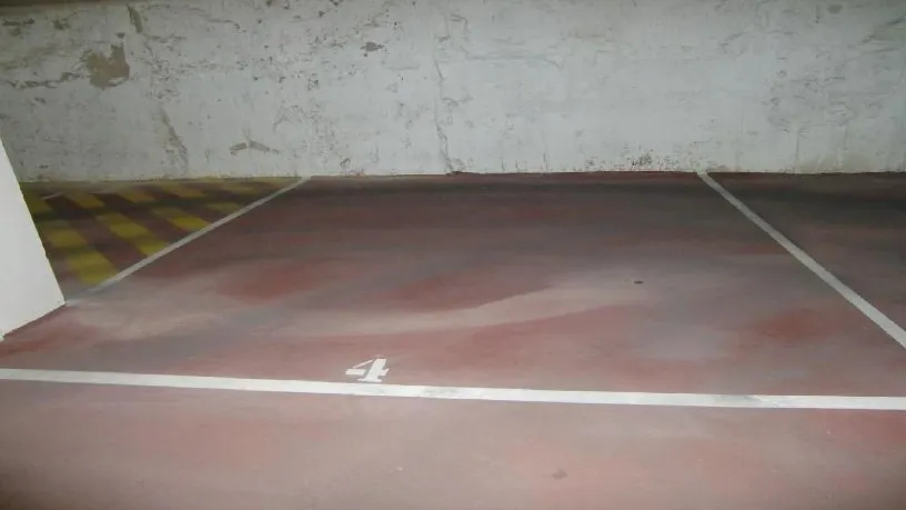 Garage - Parking Space in Residential Cornellà de Llobregat