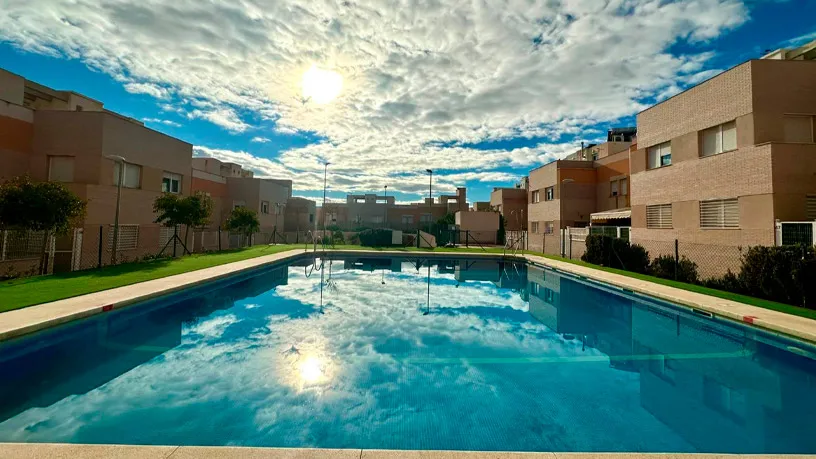 Bassein - 3 magamistoaga maja asukohas Almería