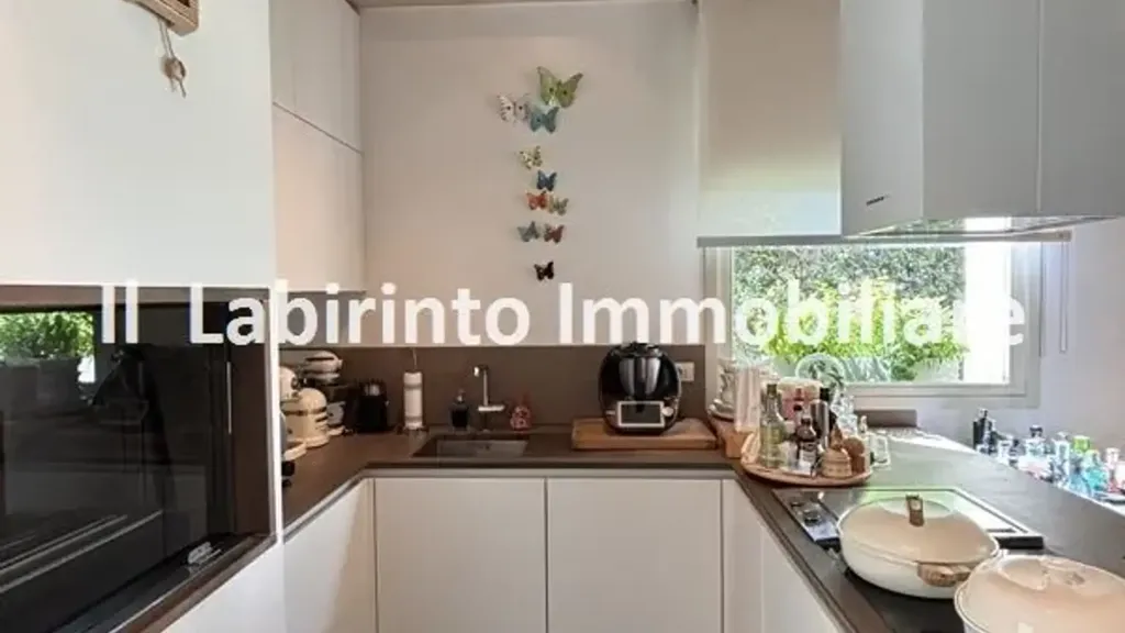 Cuisine - Modern Villa with Private Garden in Monte, Faenza