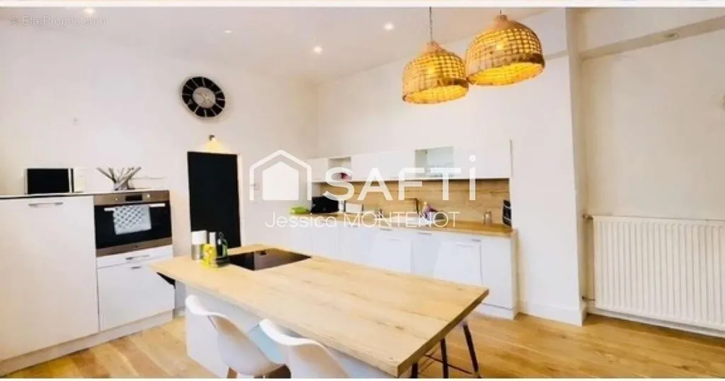 Köök - City Centre Apartment with Potential in Beaune