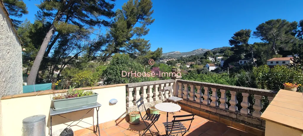 Terrass - Traditional House with Pool near Les Camoins