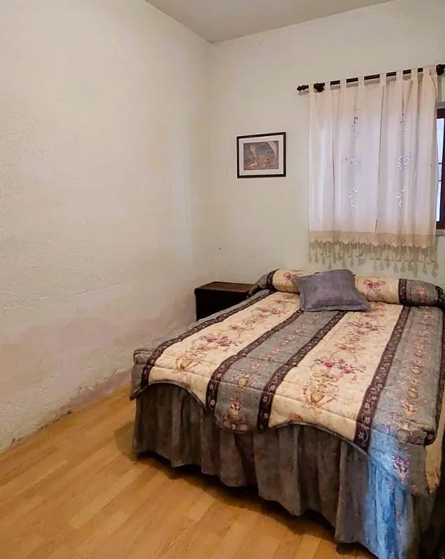 Chambres - Rural House with Terrace in Carracedelo