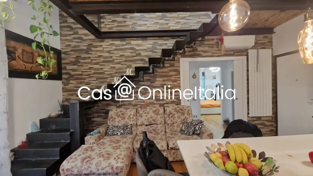 Living Room - Rusticated Apartment with Balcony in Florence