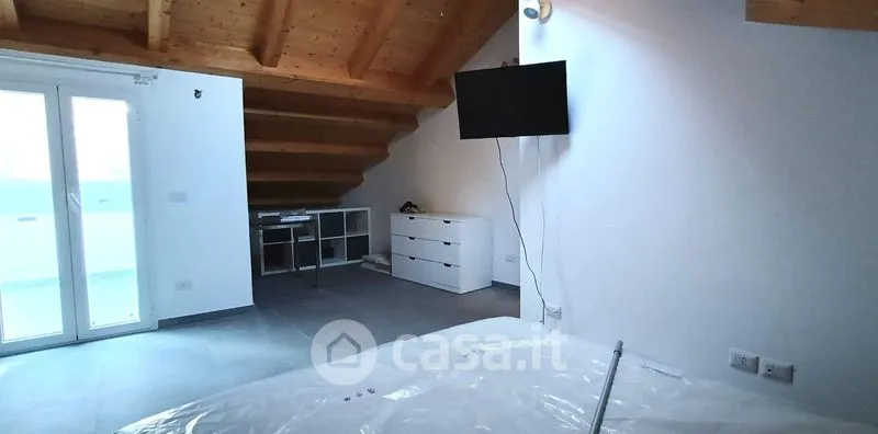 Pièces - Newly Built Duplex with Terrace in Messina