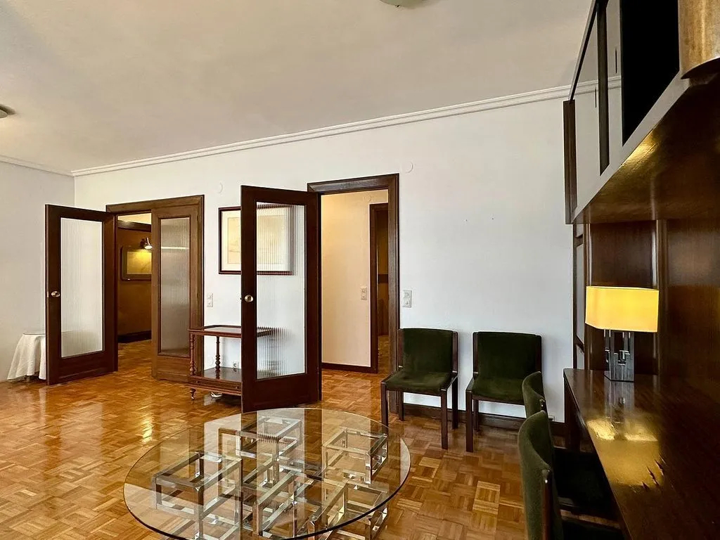 Séjour - Apartment with South View in Pamplona