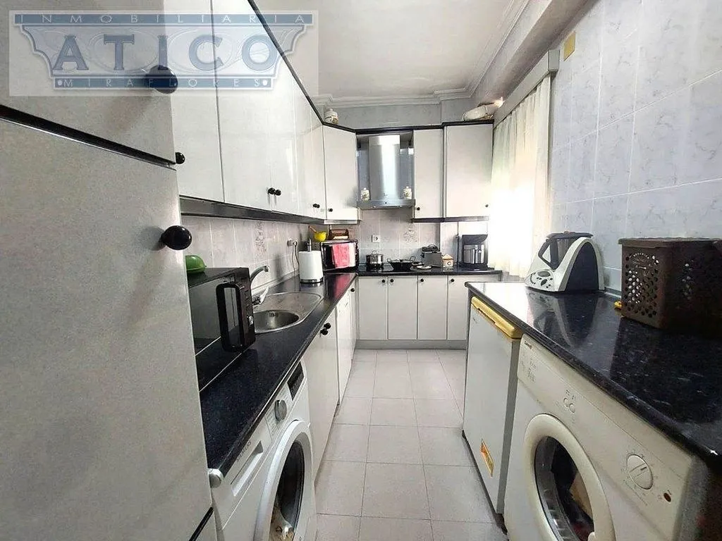 Cuisine - Apartment with Terrace in Carmona Road Area