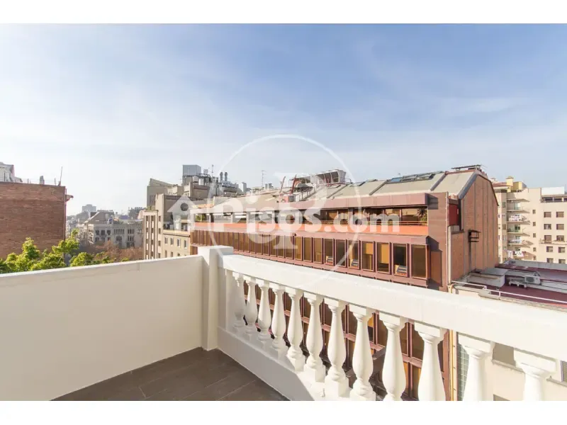 Balcon - Reformed Apartment with Terrace in Eixample