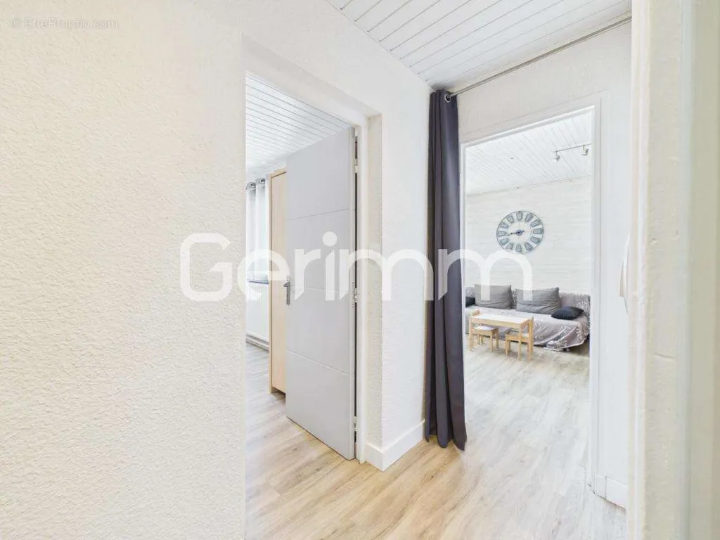 Entrée - Appartement en rez-de-chaussée avec terrasse à Chamrousse