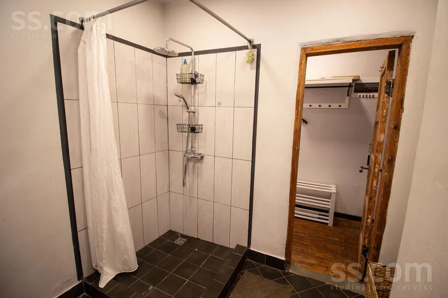 Vannitoad - Historic Two-Bedroom Flat in Daugavpils