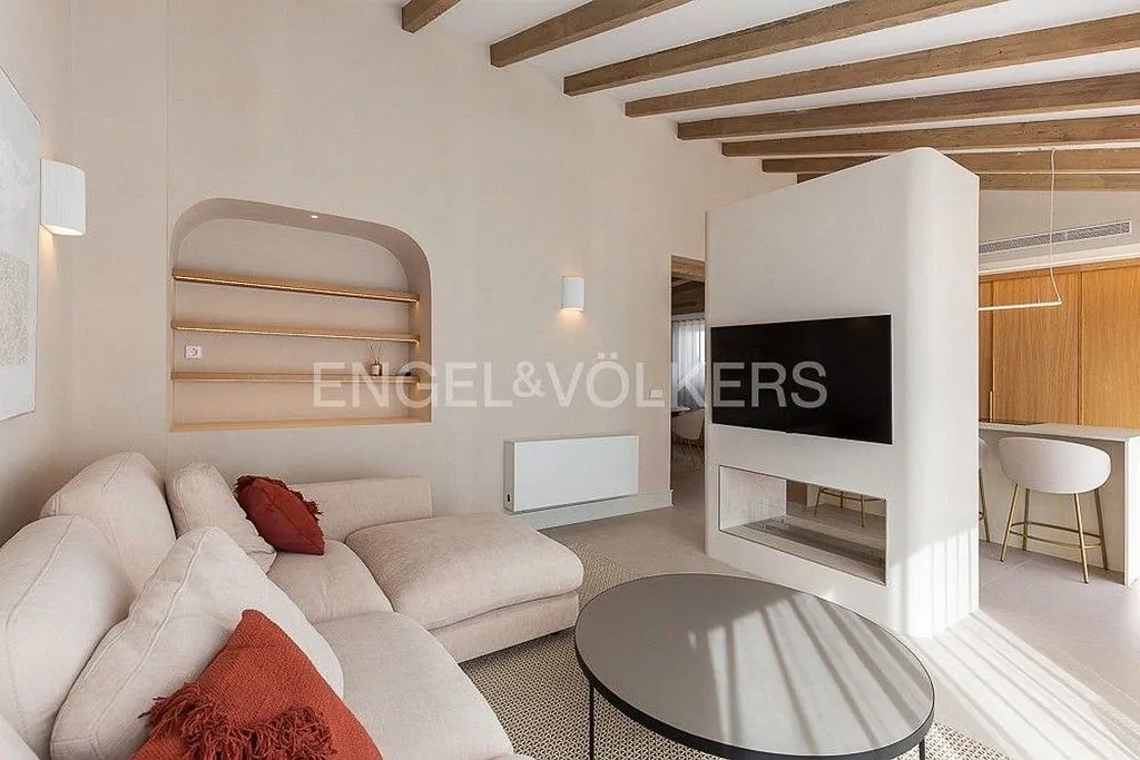 Elutuba - Renovated Penthouse with Terraza in La Seu