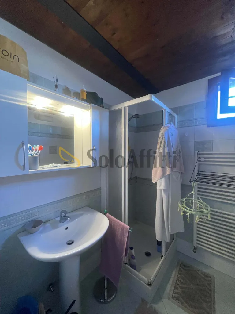 Salles de bain - Furnished Flat with Balcony in Centro Storico