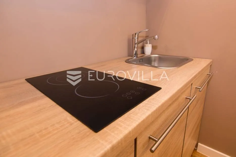 Cuisine - Adapted Multi-Unit Apartment in Donji Grad