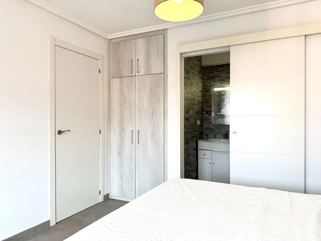Bedrooms - Reformed Flat with Balcony in Burjassot