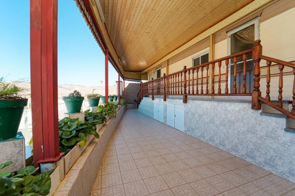 Rõdu - Caravan House with Outdoor Kitchen in San Bartolomé