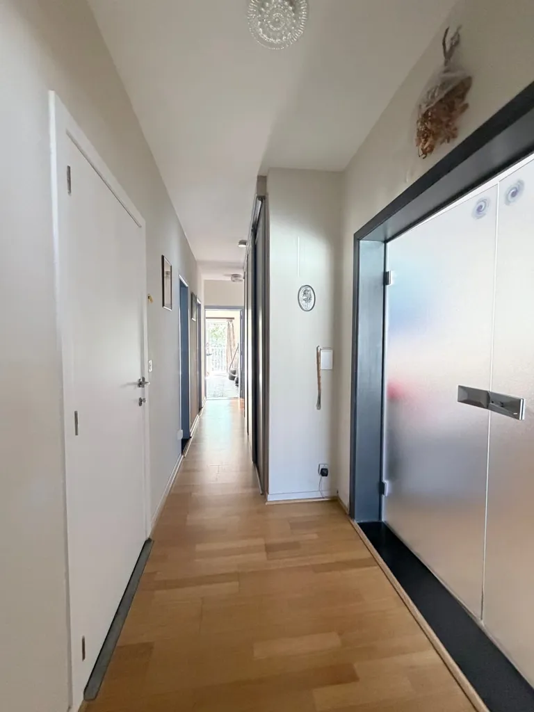 Entrée - Appartement avec Terrasse au Centre de Saint-Ghislain