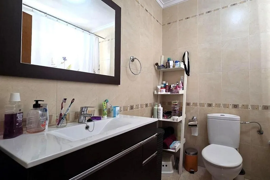 Salles de bain - Semi-detached House with Pool in Nueva Torrevieja