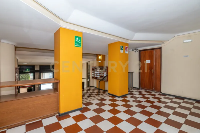 Esik - Panoramic Apartment with Balcony in Ragusa