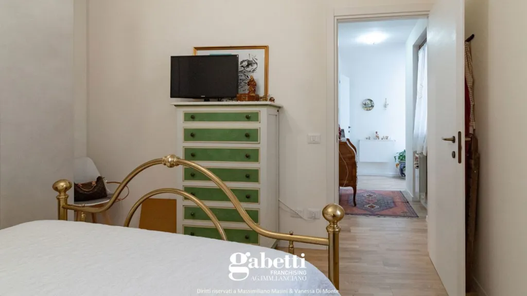 Chambres - Renovated Apartment with Single Aspect in Lanciano