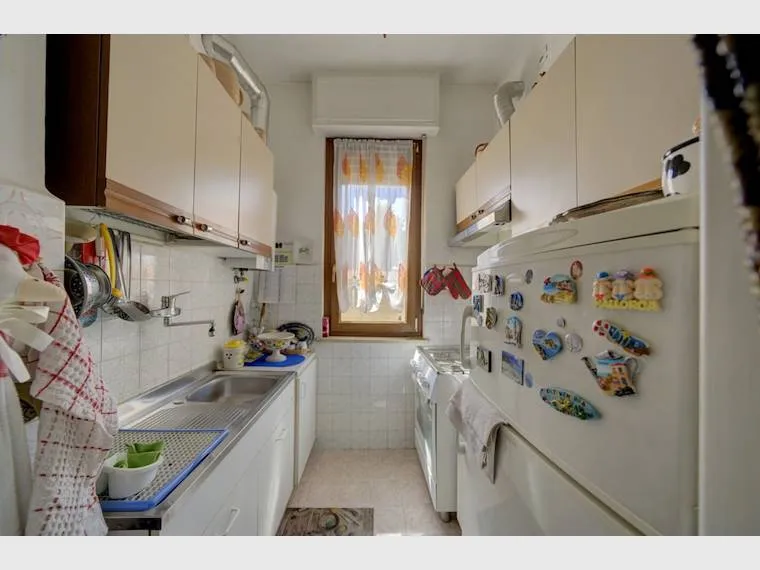 Köök - Partially Rented Flat with Balcony in Rivalta di Torino