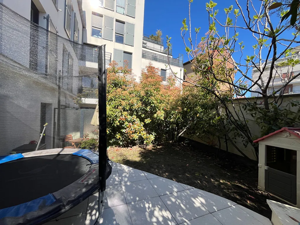 Jardin - Appartement en Rez-de-Jardin avec Jardin à Suresnes