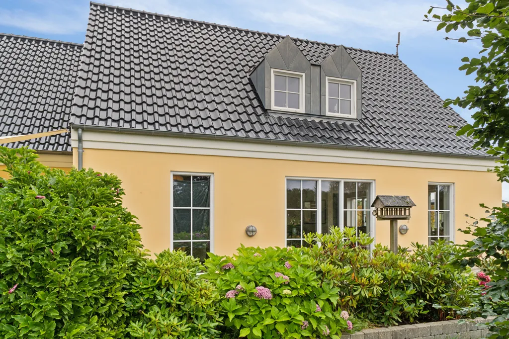 Välivaade - Villa with Equestrian Facilities in Hillerød