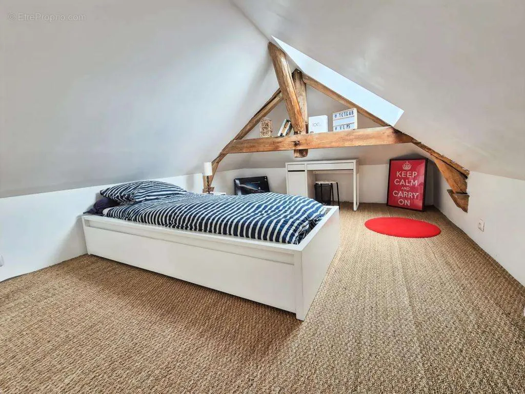 Bedrooms - Charming House with Courtyard in Prunay le Gillon
