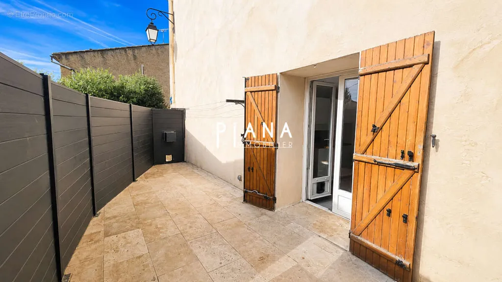 Jardin - Maison 4 pièces à La Fare-Les-Oliviers