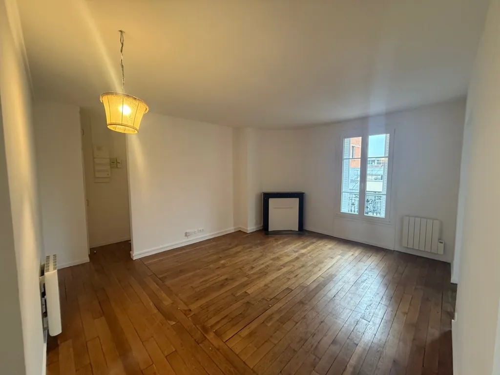 Soggiorno - Renovated Flat with Dégagée View near Paris