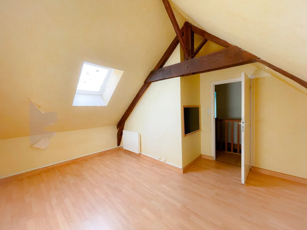 Pièces - Maison avec Jardin et Garage à Messac