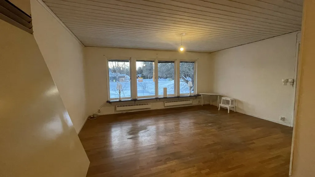 Elutuba - Semi-Detached Villa with Basement in Hede