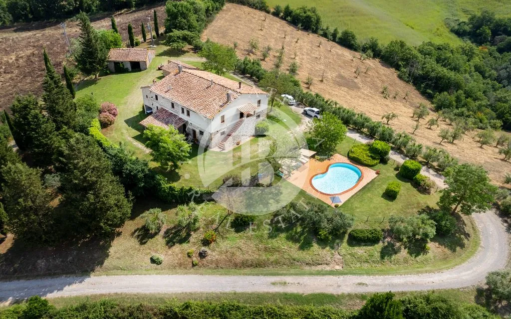 Vue aérienne - Luxury Farmhouse with Pools in Radicondoli