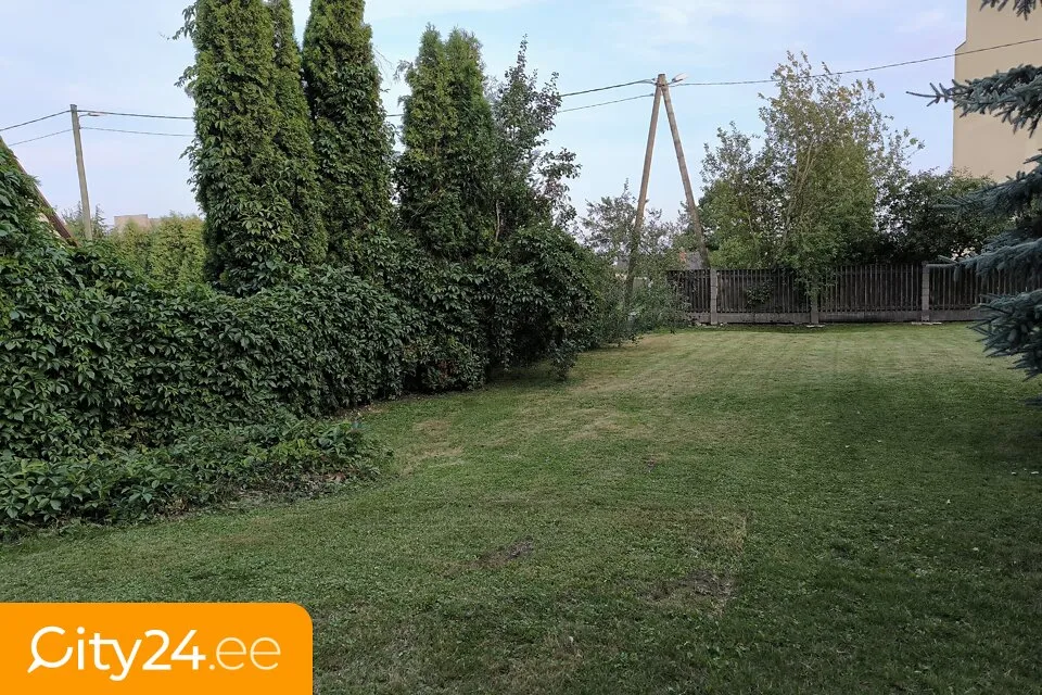 Aed - Compact Home with Garden in Bauska Centre