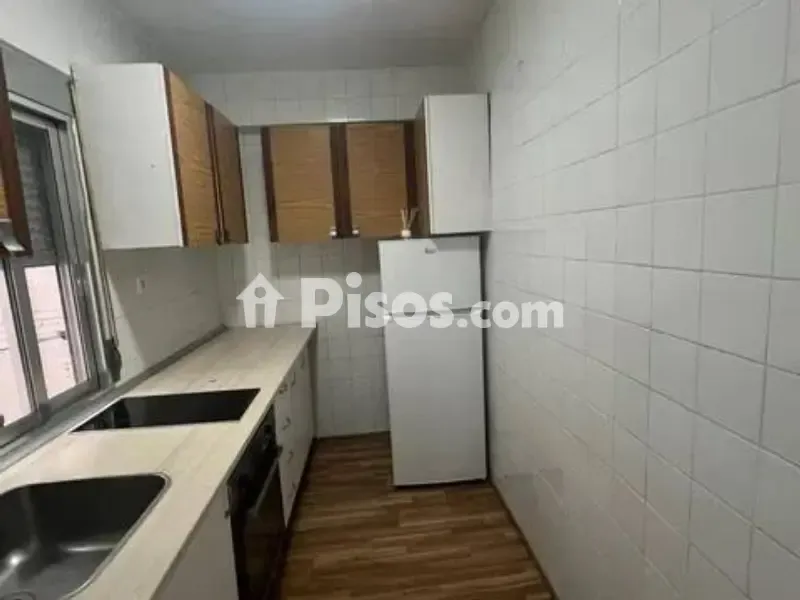 Cuisine - Semi-Reformed Flat in Hospital-Nuevo Centre