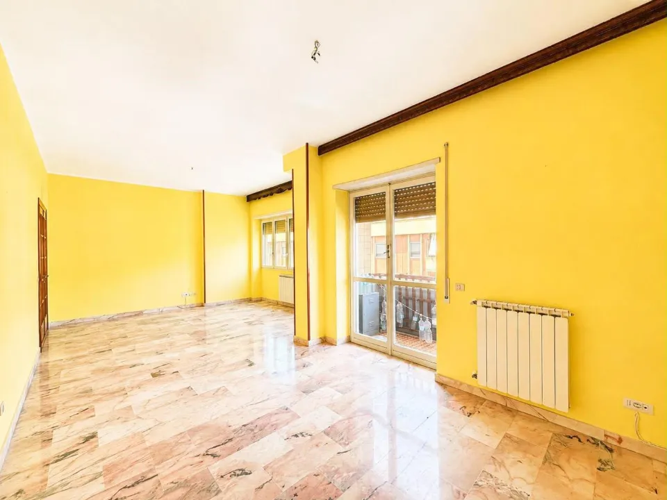 Pièces - Spacious Apartment with Open View in Rome
