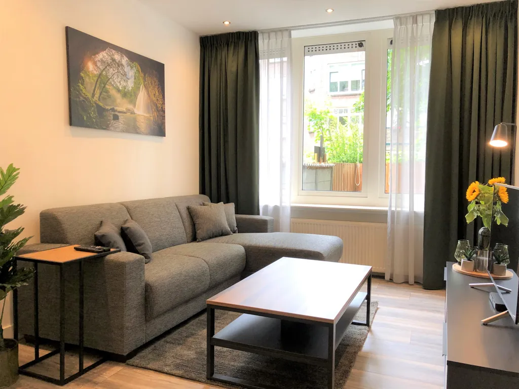 Soggiorno - Studio with City View in Rotterdam Centre