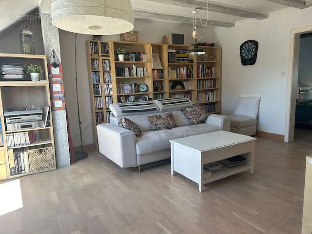 Elutuba - Duplex with Quay View near Hyper-Centre