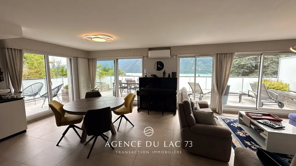 Elutuba - Apartment with Lake View in Brison-Saint-Innocent