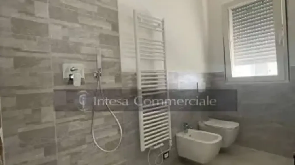 Salles de bain - Appartement 3 pièces à IT