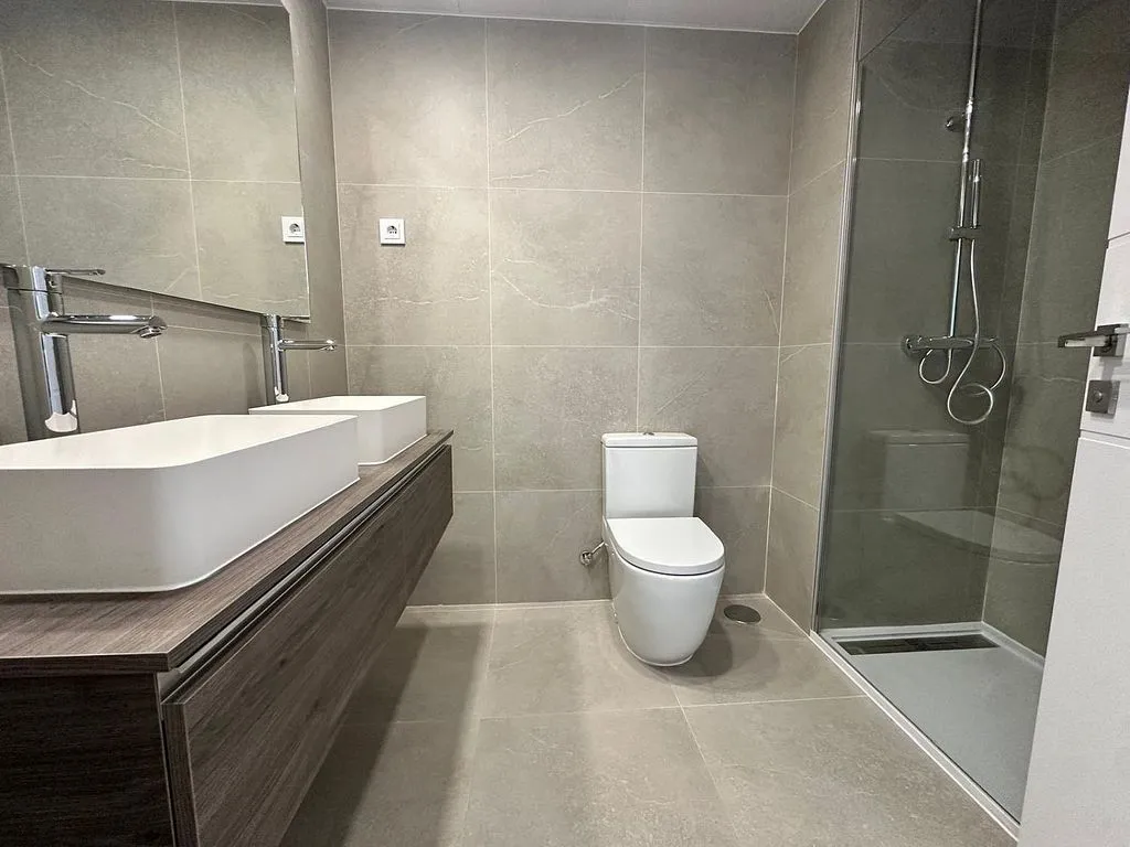Salles de bain - Luxury Flat with Pool in Sanchinarro