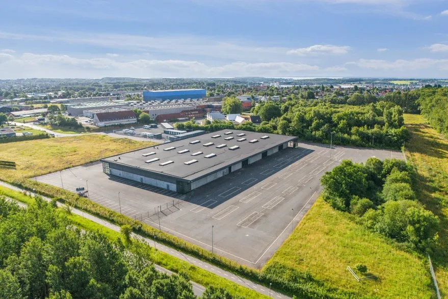 Vue aérienne - Commercial Property with Ring Nord Frontage in Svendborg