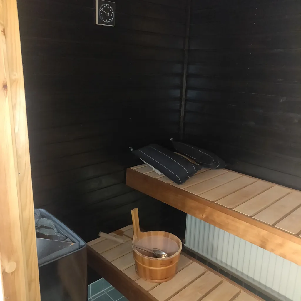 Rooms - Spacious Apartment with Balcony in Lahti