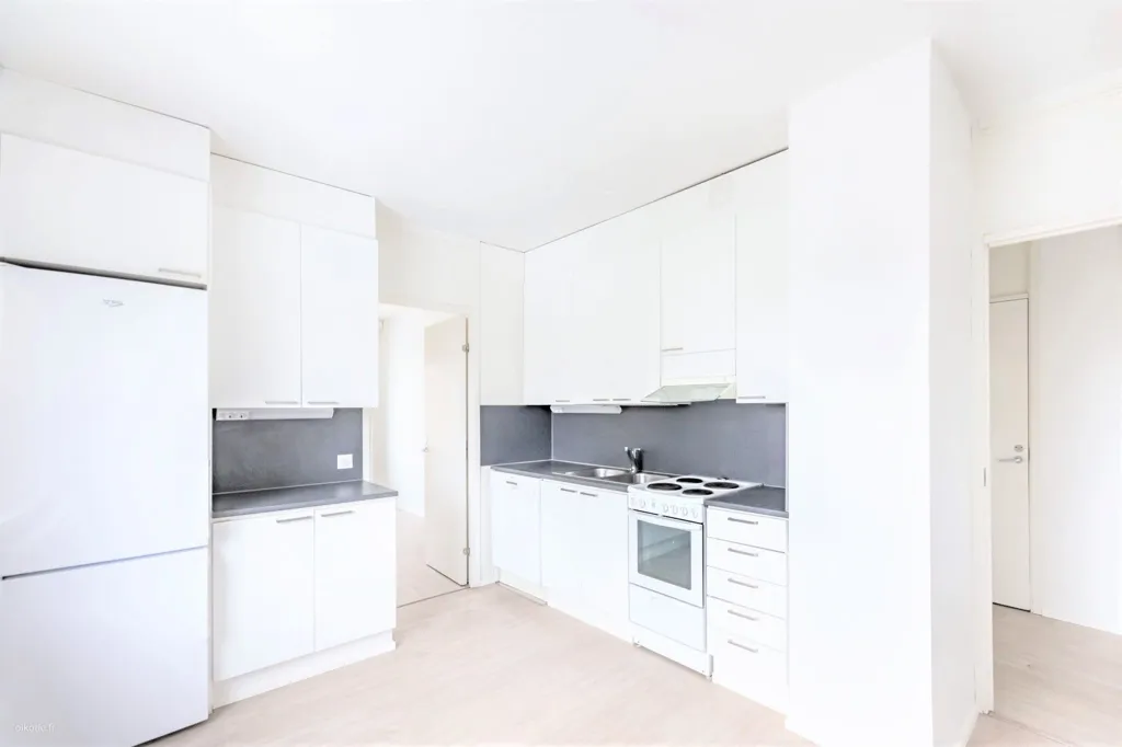 Cuisine - Apartment with Balcony in Pitäjänmäki, Helsinki