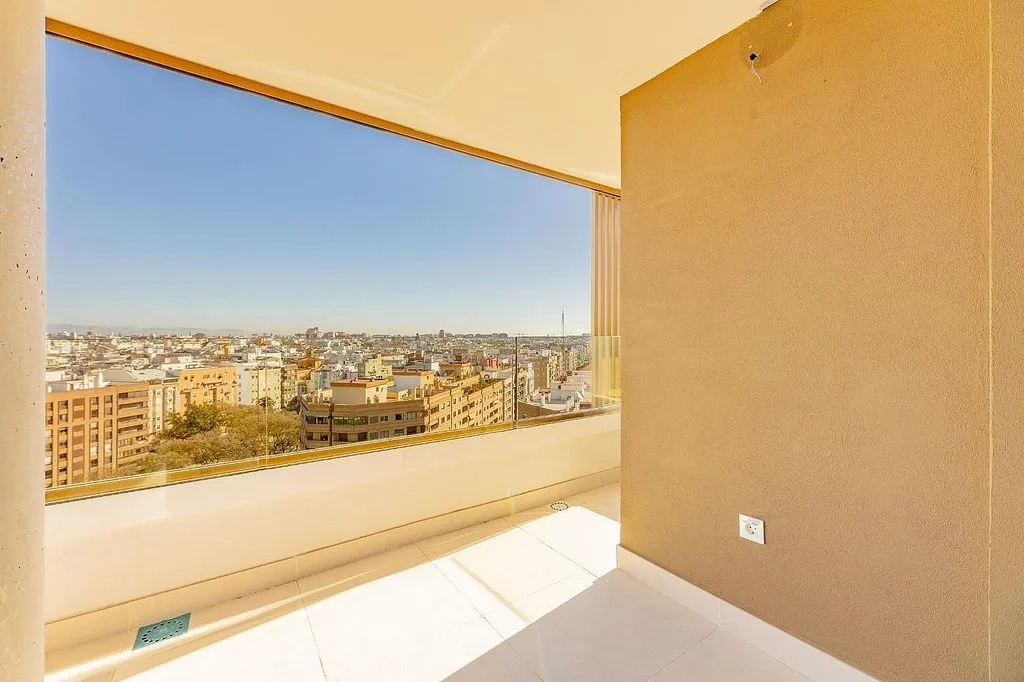Balcone - Apartment with East-Facing Terrace in L'Eixample