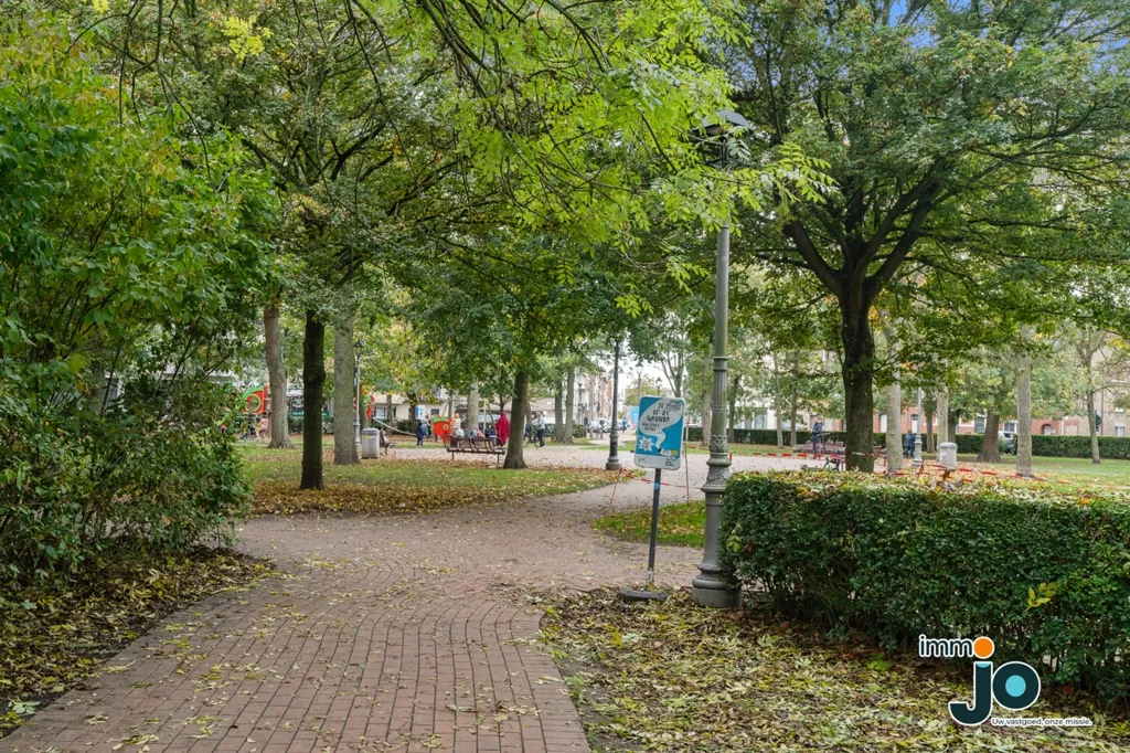 Maison Familiale Prête à Emigrer avec Jardin à Ostende