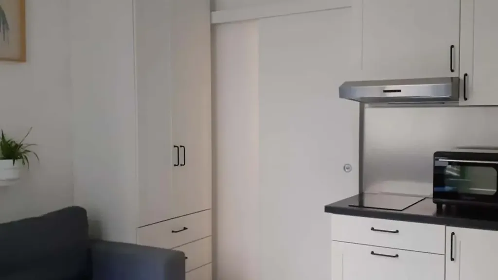 Cuisine - Studio with Wi-Fi in Milan